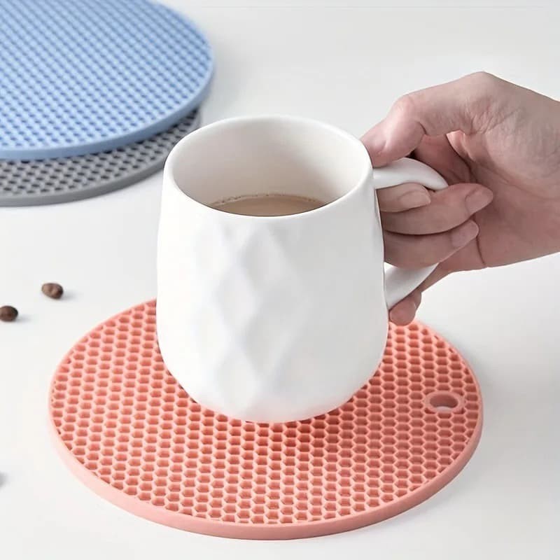 Versatile Heat Resistant Silicone Pot Holder Anti Scalding Countertop Protection Mat Circular Non Slip Kitchen Pad