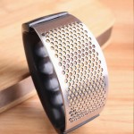 Food Grade Stainless Steel Garlic Press Metal Plastic One-Press Design Easy Clean Effort-Saving