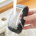 Food Grade Stainless Steel Garlic Press Metal Plastic One-Press Design Easy Clean Effort-Saving