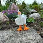 Easy To Clean Creative Middle Finger Duck Cute Resin Statue Decoration small Desktop Ornaments Garden Art Home Office Decorative