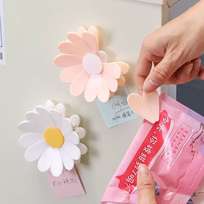 Multi-functional Magnetic Daisy Detachable Sealing Clip Kitchen Refrigerator Sticker Office File Classification Snack Bag