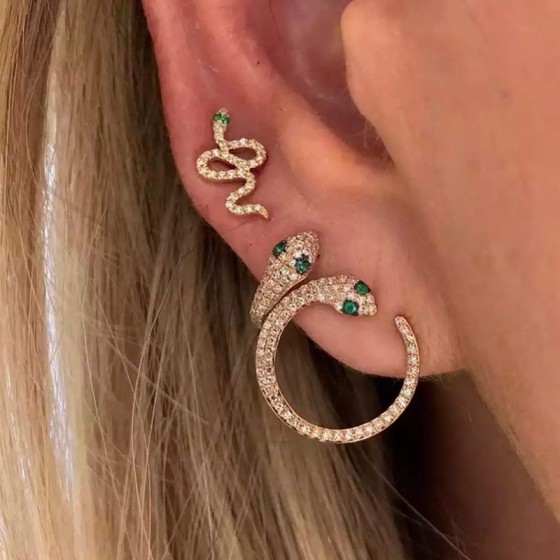 Iced Out Snake Earrings for Women, Ins Trend Green Eye Zircon Gold Color Hyperbole Ear Hoops, Girls Cartilage Accessories KCE258
