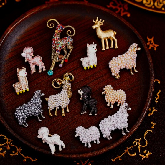 Baroque Luxury Sheep Goat Animal Brooch, Men Women Brooch Pin, Wedding Holiday Party Couple Surprise Gift Jewelry Accessories