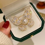 French Women Zircon Butterfly Pearl Brooch, Luxury Full Rhinestone Insect Lapel Pins, Elegant Temperament Jewelry Gift Broach