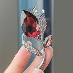 Luxury Creative Big Crystal Tulip Flower Brooch, Women Trendy Rhinestone Brooch Pins, Office Party Accessories New Year Gift