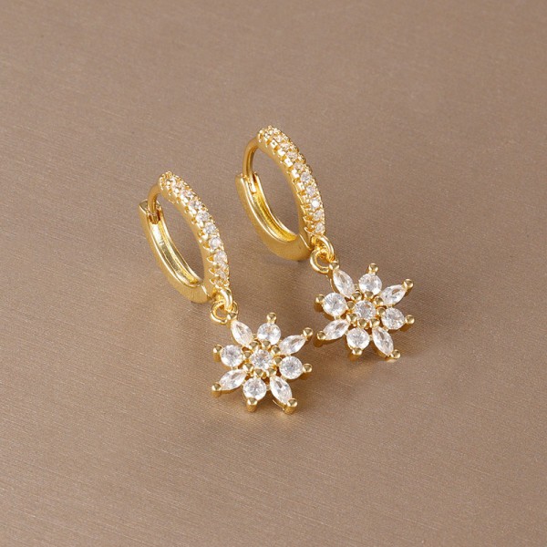 Luxury Stainless Steel Star Dangle Earrings for Women Sparkling Zircon Geometric Jewelry