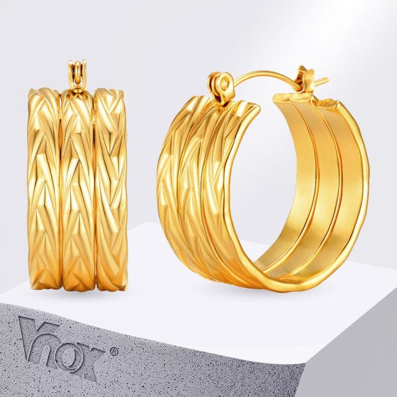 Vintage Hollow Butterfly Pendant Necklace Gold Color Long Chain Women Fashion Jewelry Party Gift