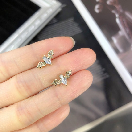 Cute Bat Stud Earrings for Women Gold Color Zirconia Gothic Cartilage Jewelry