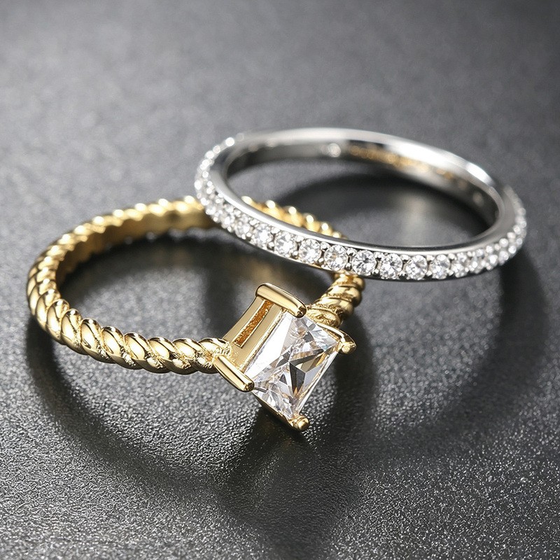 Minimalist Gold Twist Square Cubic Zirconia Solitaire Ring for Women