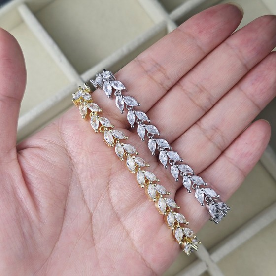 Ice Out Leaf Cubic Zirconia Adjustable Bracelet for Women