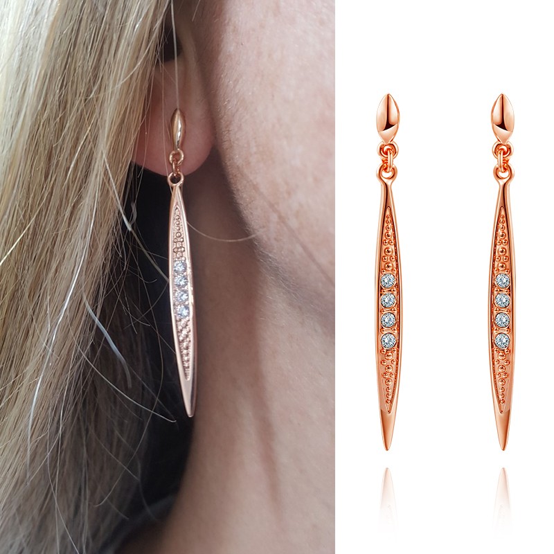 Peasecod-Shaped Rose Gold Cubic Zirconia Earrings for Women